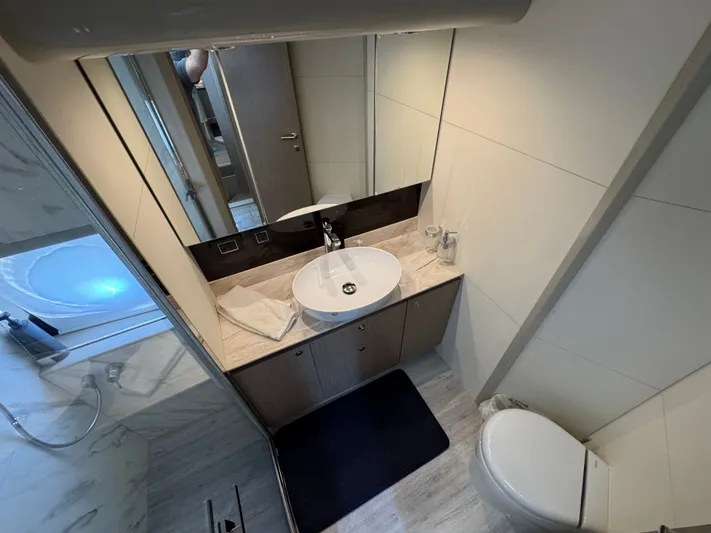 Absolute Mess Yacht Photos Pics 