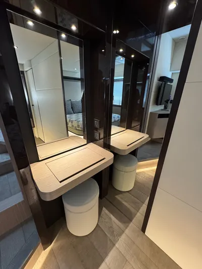 Absolute Mess Yacht Photos Pics Vanity