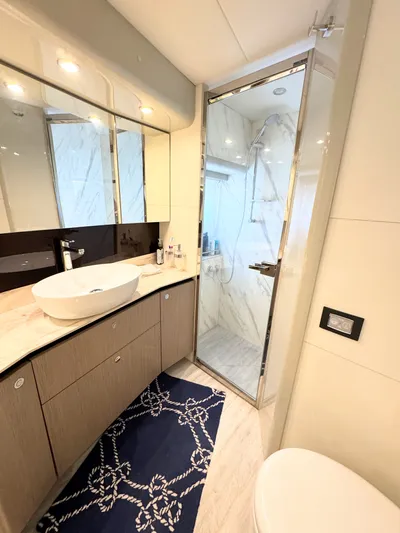 Absolute Mess Yacht Photos Pics 