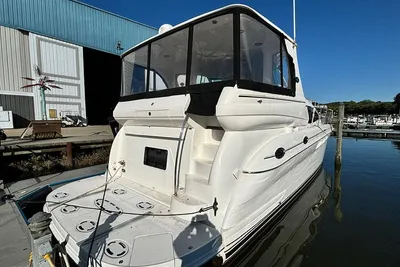 Sea Ray 480 Motor Yacht