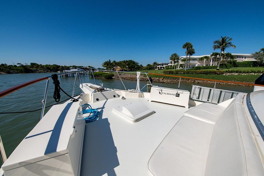 1986 Hatteras 72 Motor Yacht