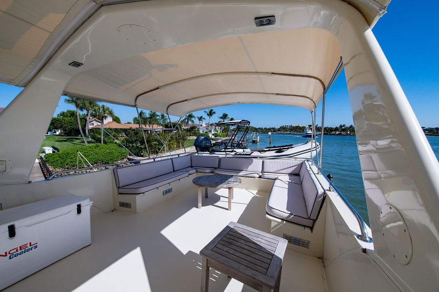 1986 Hatteras 72 Motor Yacht