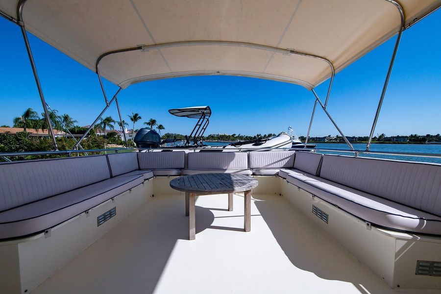 1986 Hatteras 72 Motor Yacht