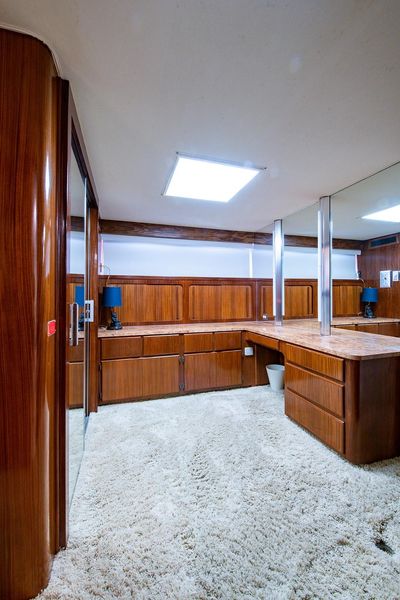 1986 Hatteras 72 Motor Yacht