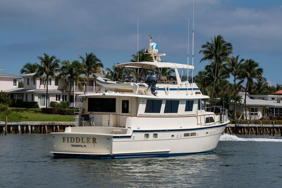 1986 Hatteras 72 Motor Yacht