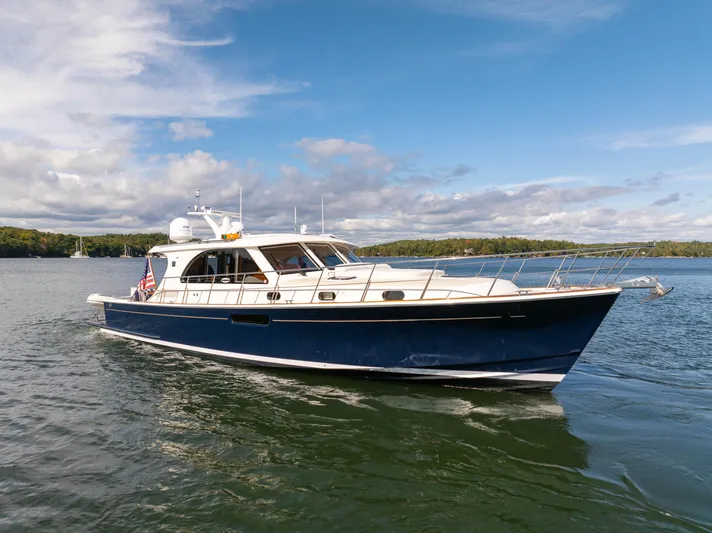 Mystique Yacht Photos Pics 