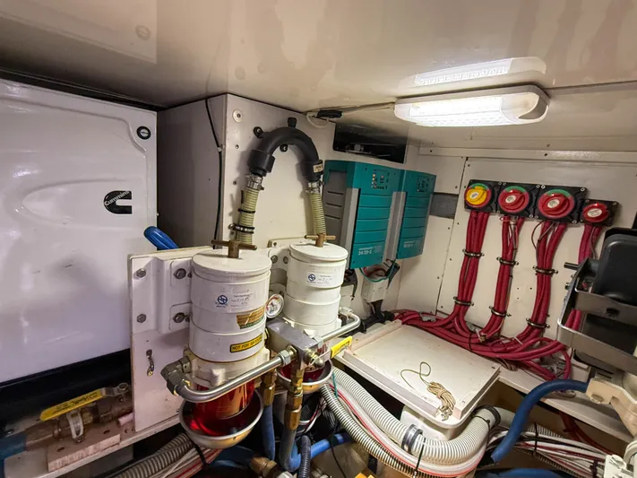 Mystique Yacht Photos Pics 