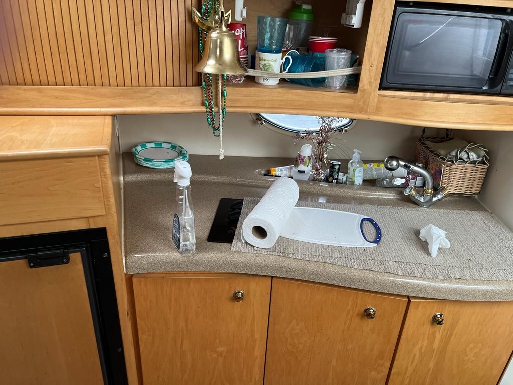 2003 Larson Cabrio 310 MidCabin Cruiser for sale YachtWorld