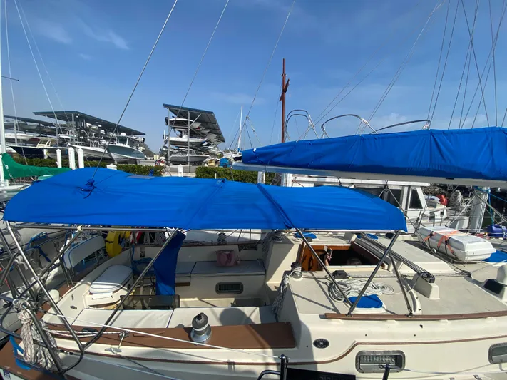 Babe Yacht Photos Pics 