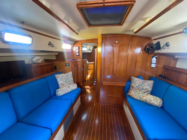 Babe Yacht Photos Pics 