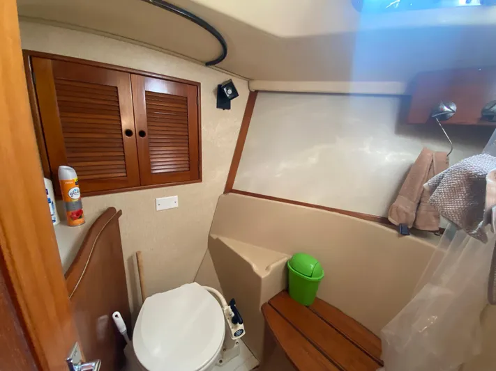 Babe Yacht Photos Pics 