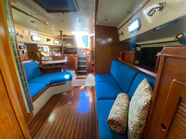 Babe Yacht Photos Pics 