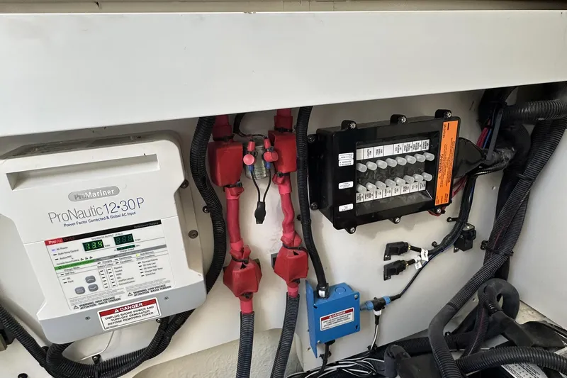 Harborviewbayview Yacht Photos Pics Electrical system of a 2016 Sea Ray 330 Sundancer boat, featuring ProNautic charger.