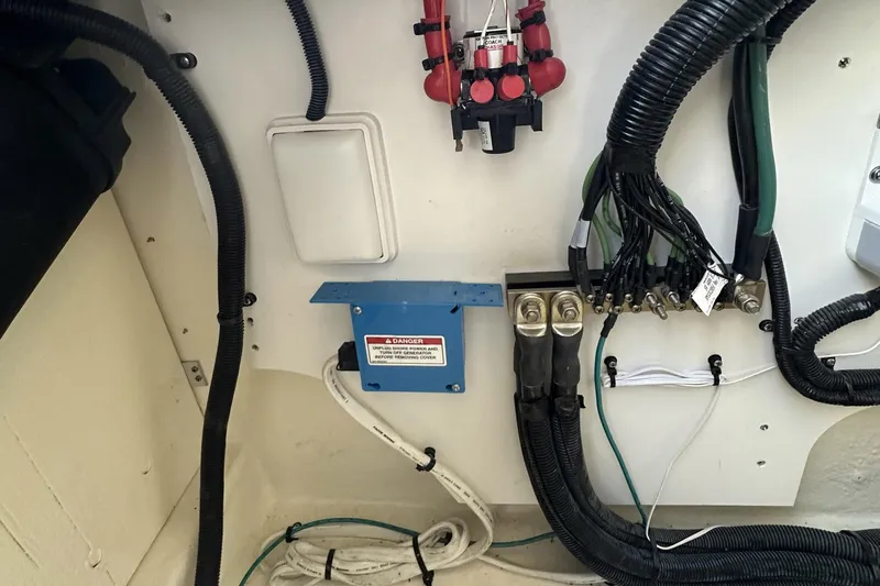 Harborviewbayview Yacht Photos Pics Engine compartment wiring of 2016 Sea Ray 330 Sundancer boat.