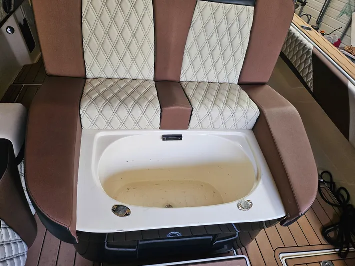  Yacht Photos Pics 2021 Statement 350 Open boat seat with integrated storage compartment.