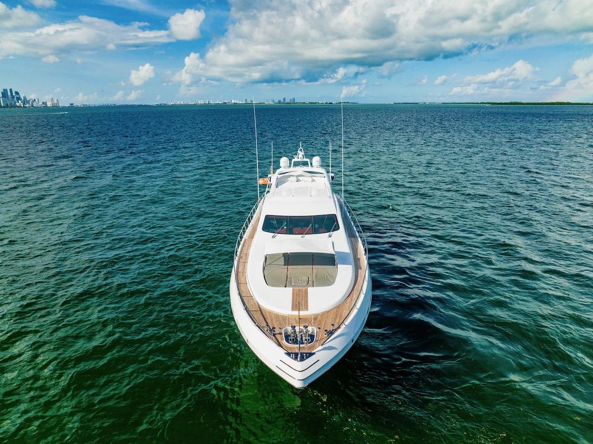 2007 Mangusta 92 