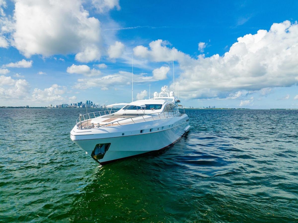 2007 Mangusta 92 