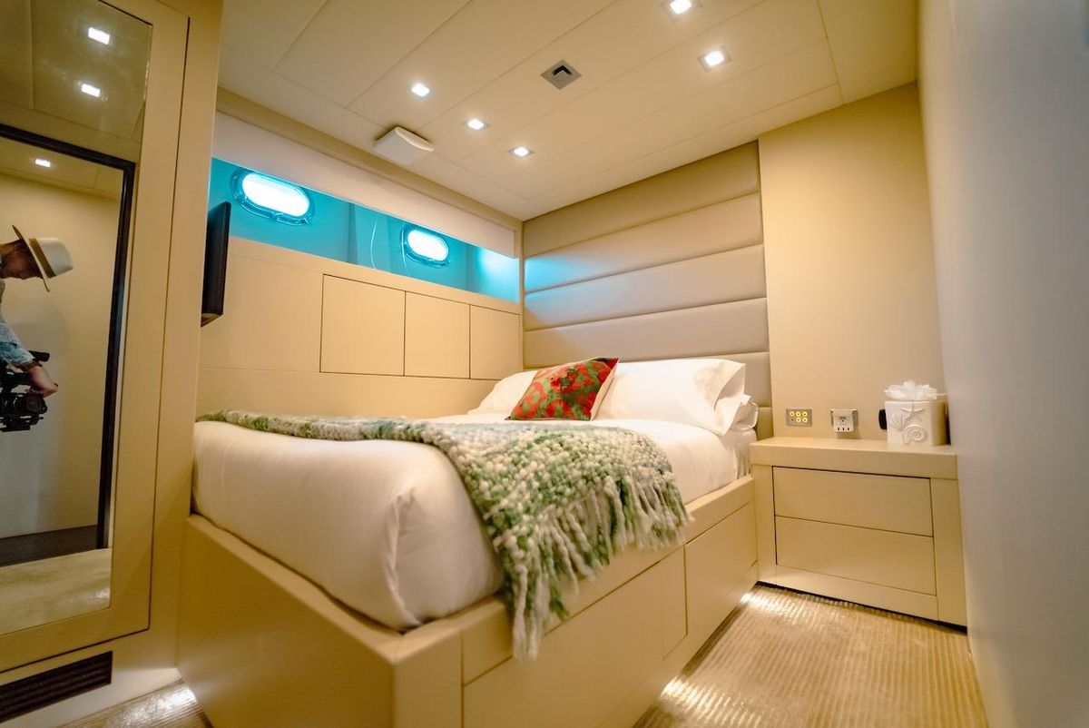 2007 Mangusta 92 