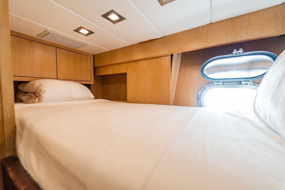 2007 Mangusta 92 