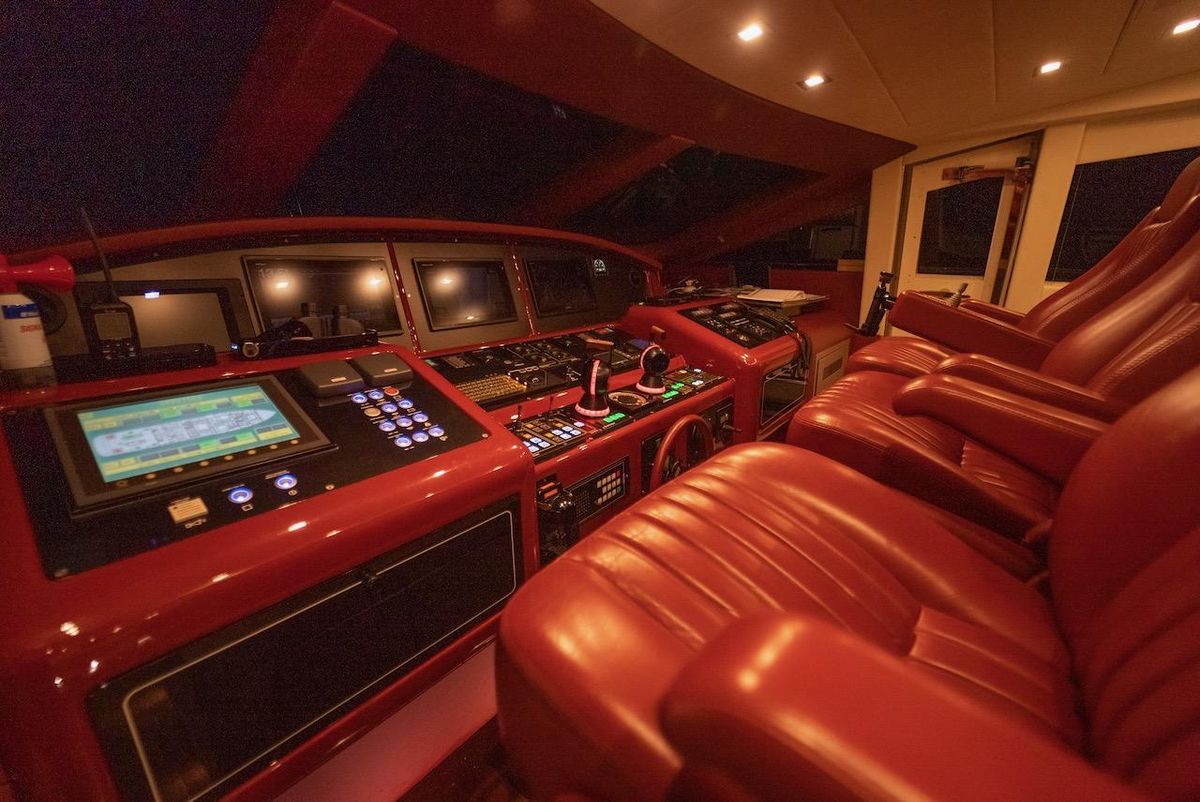 2007 Mangusta 92 
