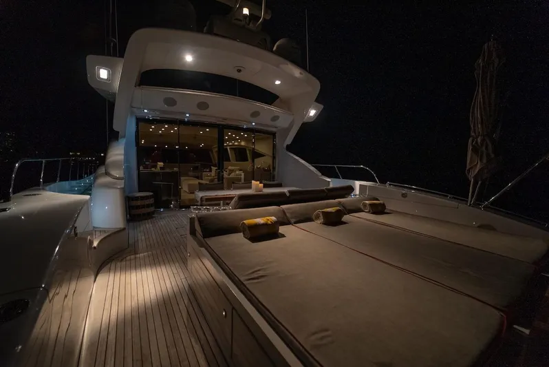 Houdini Yacht Photos Pics 