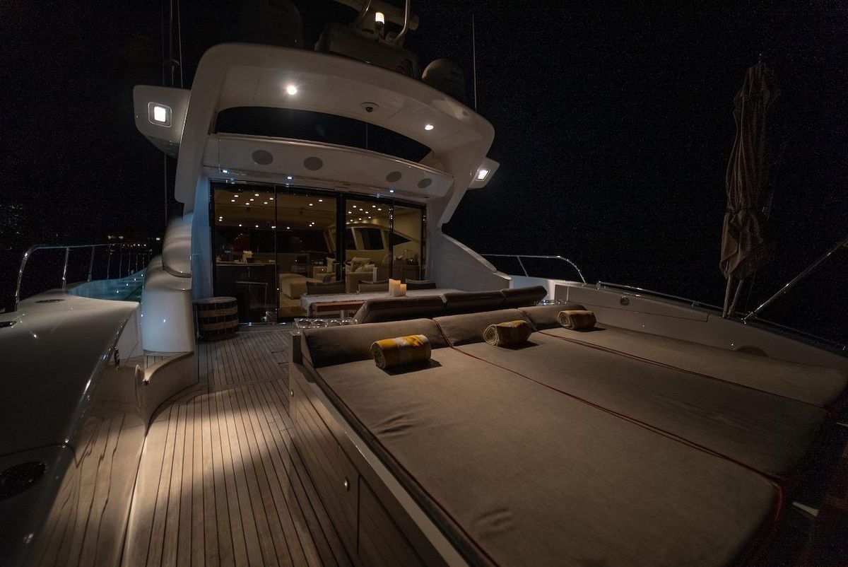 2007 Mangusta 92 