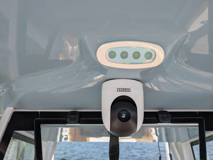 Under Pressure Yacht Photos Pics 2020 Sea Hunt Gamefish 30 boat with mounted camera and lights on the ceiling.