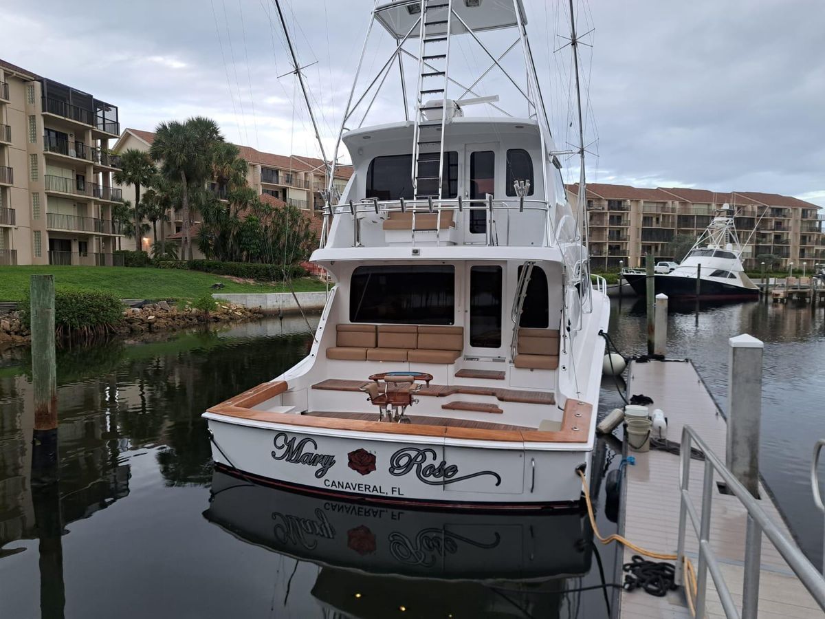 2006 Hatteras 68 
