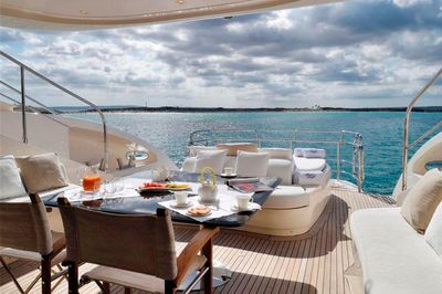 Yacht