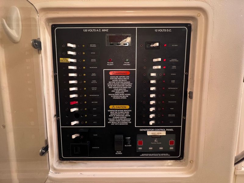 2007 Grady-White 330 Express