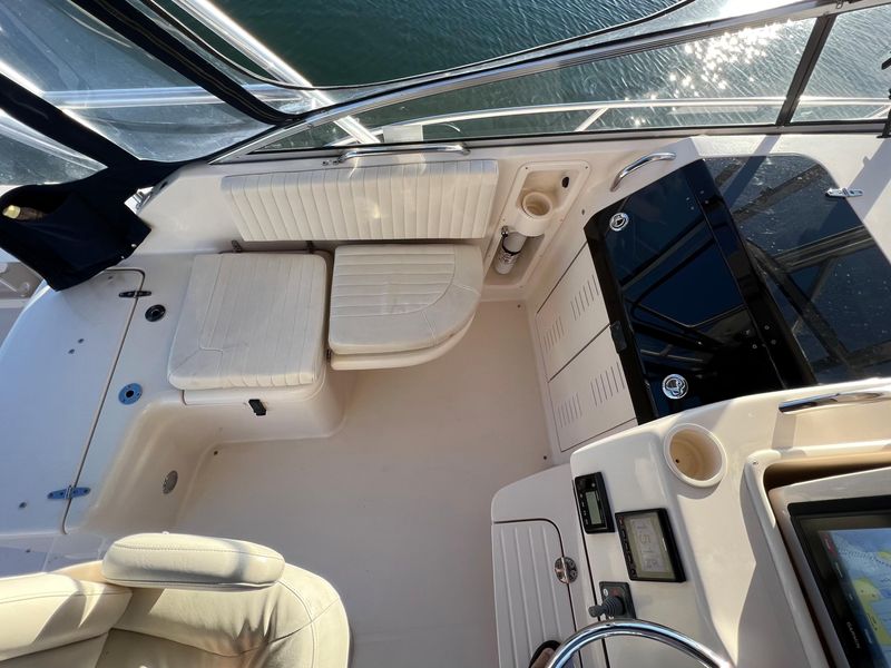 2007 Grady-White 330 Express