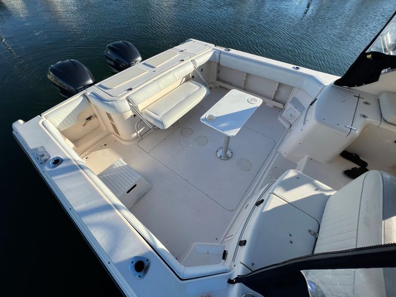 2007 Grady-White 330 Express