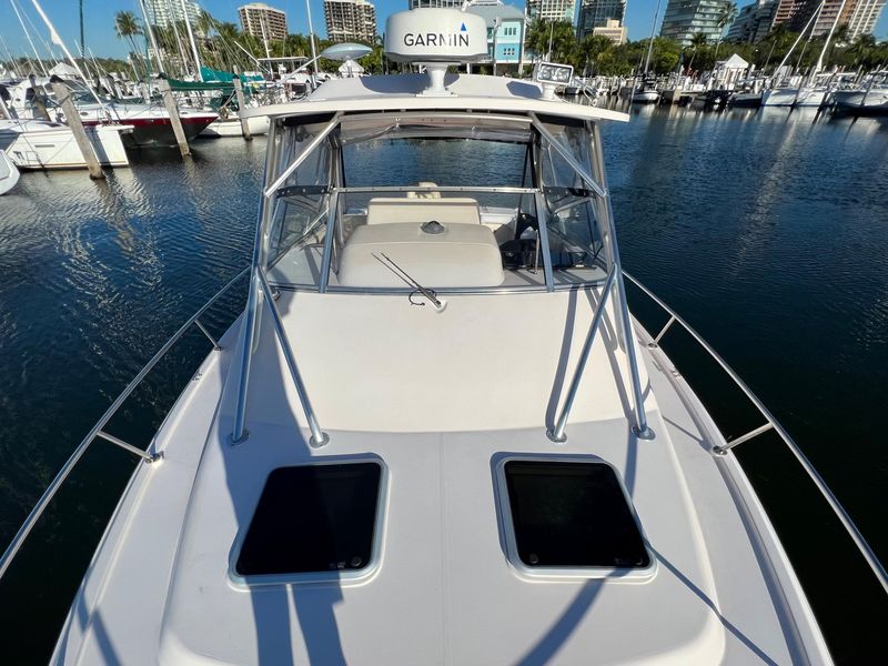2007 Grady-White 330 Express