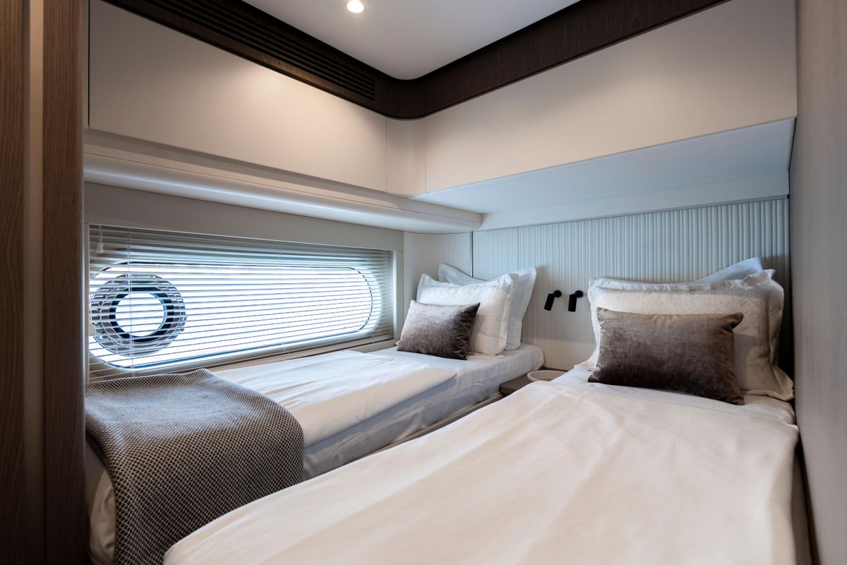 2025 Azimut 60 