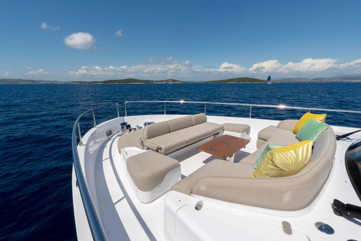 2025 Azimut 60 