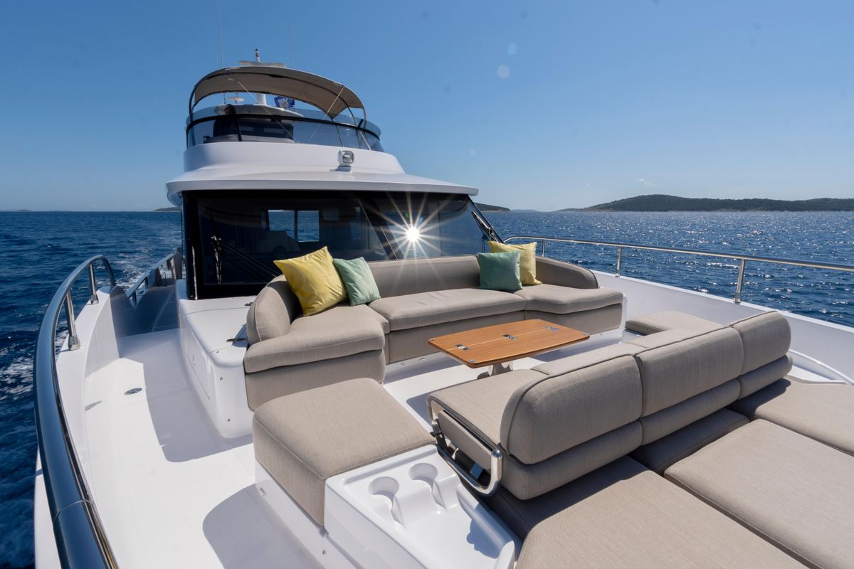 2025 Azimut 60 
