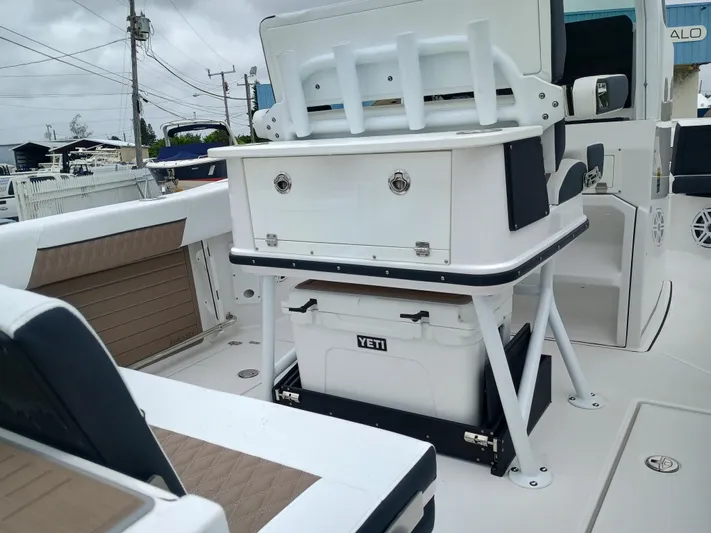  Yacht Photos Pics 2025 Blackfin 252 CC boat interior with Yeti cooler and seating.