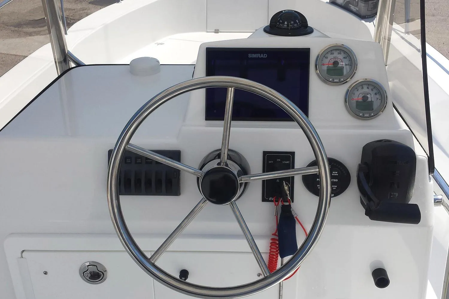 2026 Maritime 233 Defiant Photo