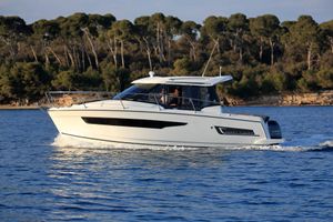 2023 Jeanneau Merry Fisher 895 Offshore