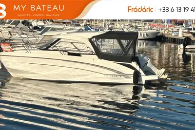 2022 Beneteau Antares 7 OB