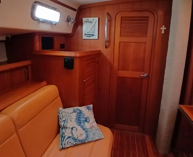 Nowhere To Be Yacht Photos Pics 