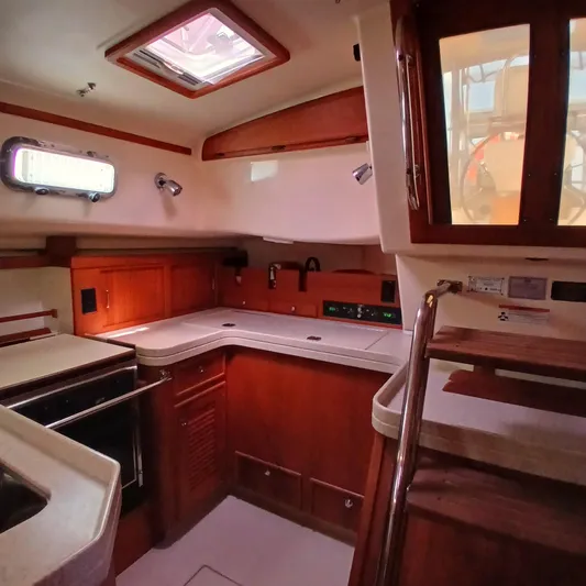 Nowhere To Be Yacht Photos Pics 