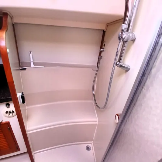 Nowhere To Be Yacht Photos Pics 