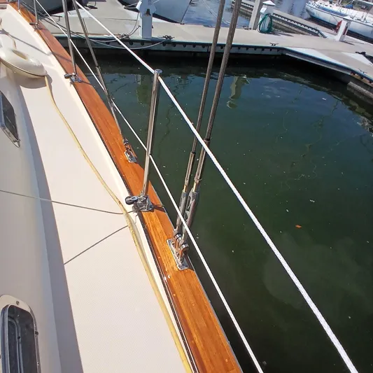 Nowhere To Be Yacht Photos Pics 