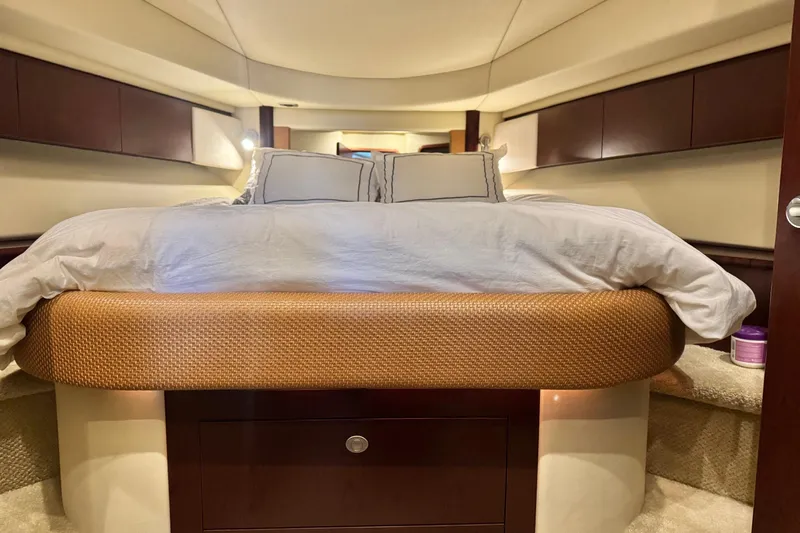 Barefoot Bliss Yacht Photos Pics Luxurious bedroom interior of 2007 Sea Ray 44 Sedan Bridge yacht.