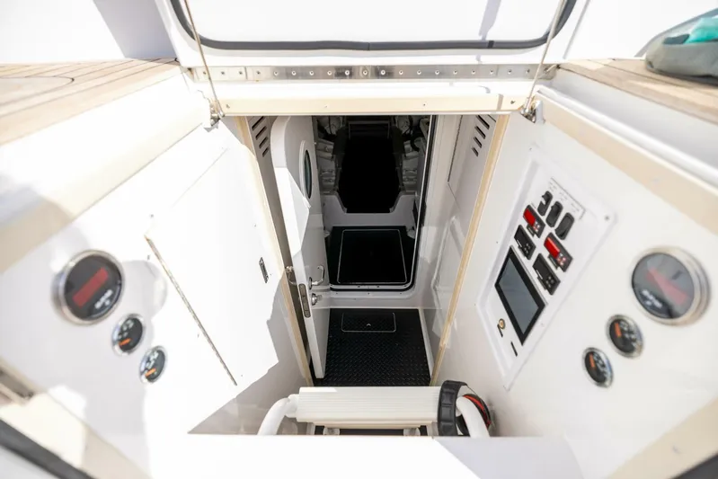 Mighty Mouse Yacht Photos Pics 