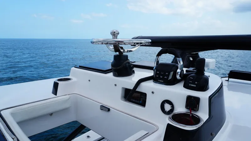  Yacht Photos Pics 2018 SeaHunter 45 Tournament boat helm with ocean view.