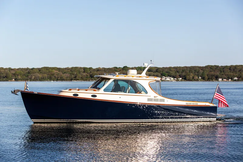 Leodes Yacht Photos Pics 