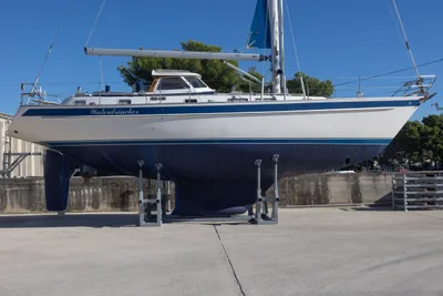 2000 Hallberg-Rassy 42