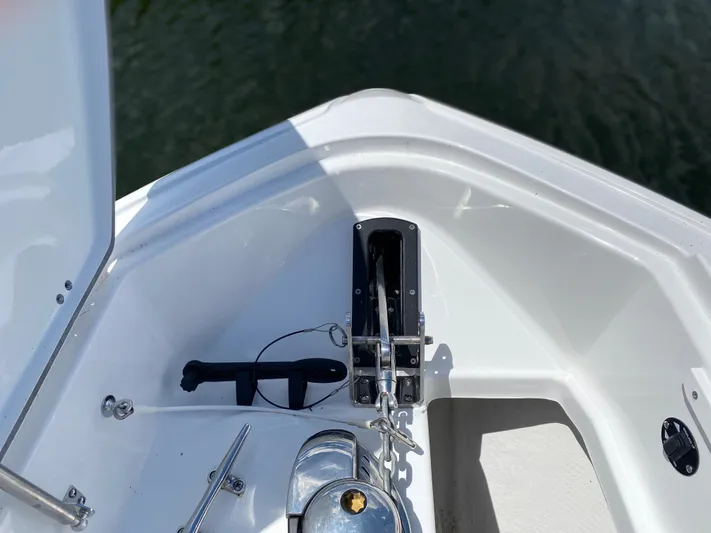 Yacht Photos Pics Bow of 2022 Monterey 378SS boat with anchor and chain mechanism.